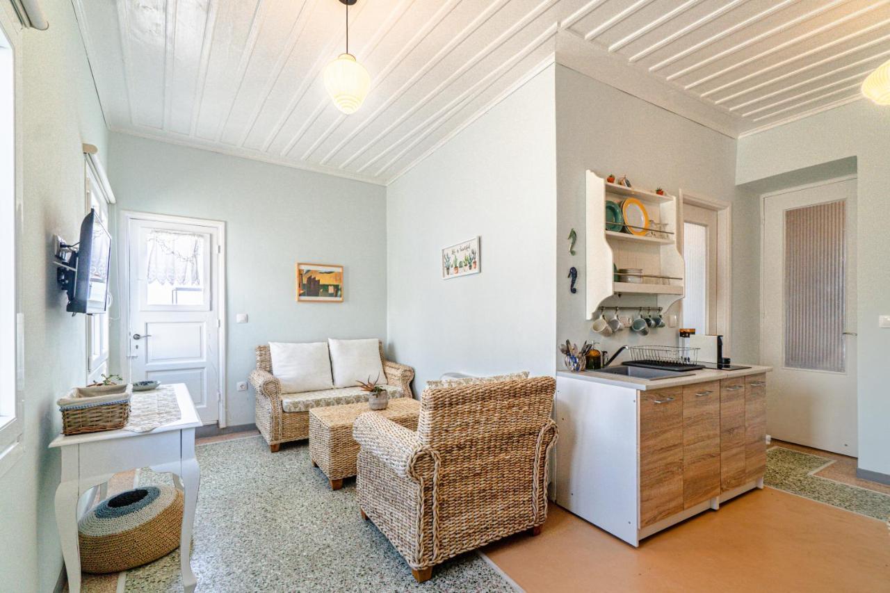 Castel Abaso Boutique Apartments By Explore Andros Εξωτερικό φωτογραφία
