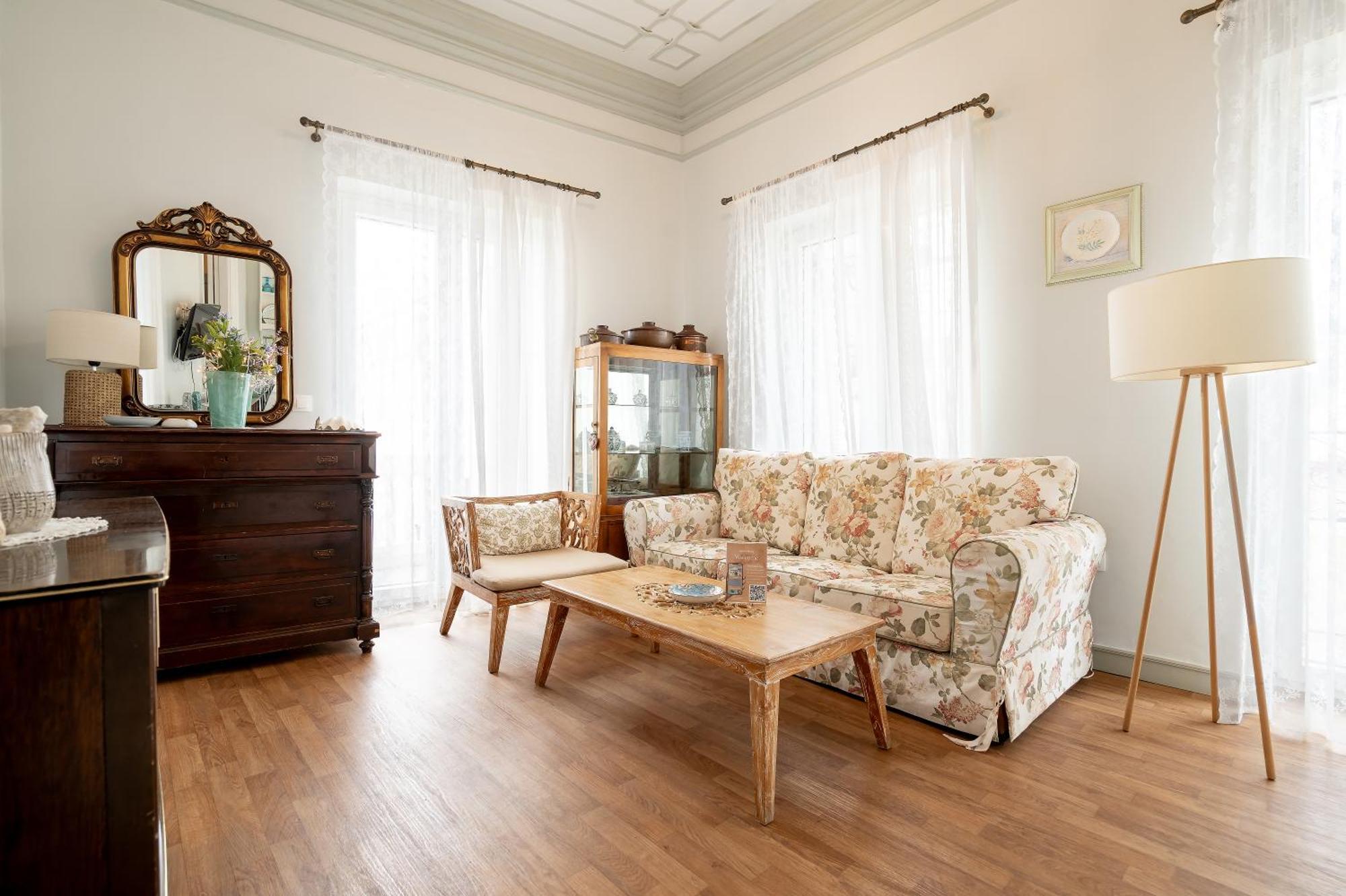 Castel Abaso Boutique Apartments By Explore Andros Εξωτερικό φωτογραφία